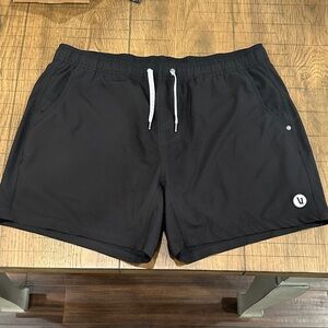 Vuori Kore 5” Athletic Shorts